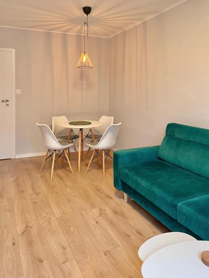 Apartament Przy Atrium, Stacja Metra Rondo Onz Warsawa Bagian luar foto